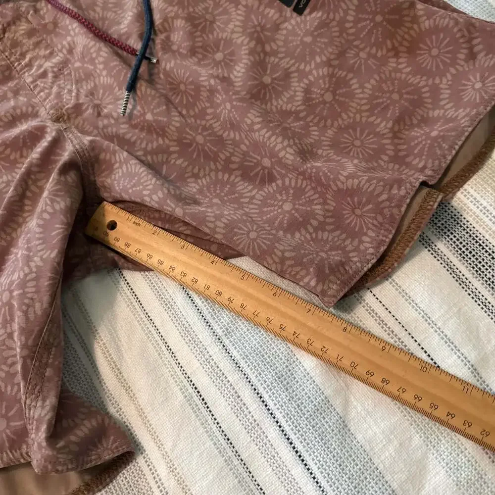 Volcom Slingers Men's XL Brown Floral Pattern Boardshorts Swim Trunks